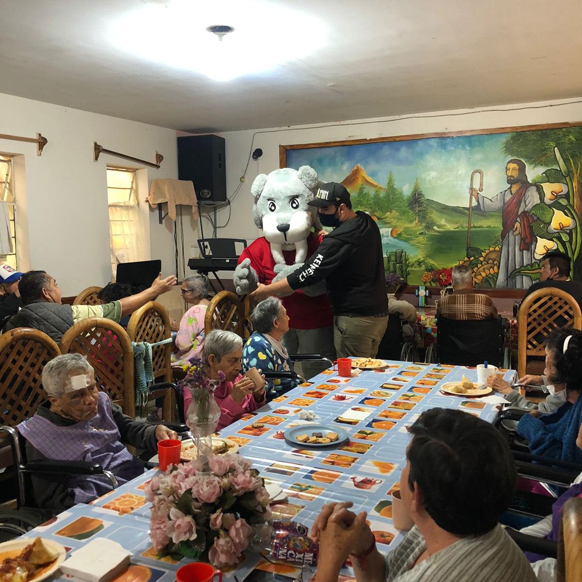 VISITA A LA CASA DEL CRISTO ABANDONADO 