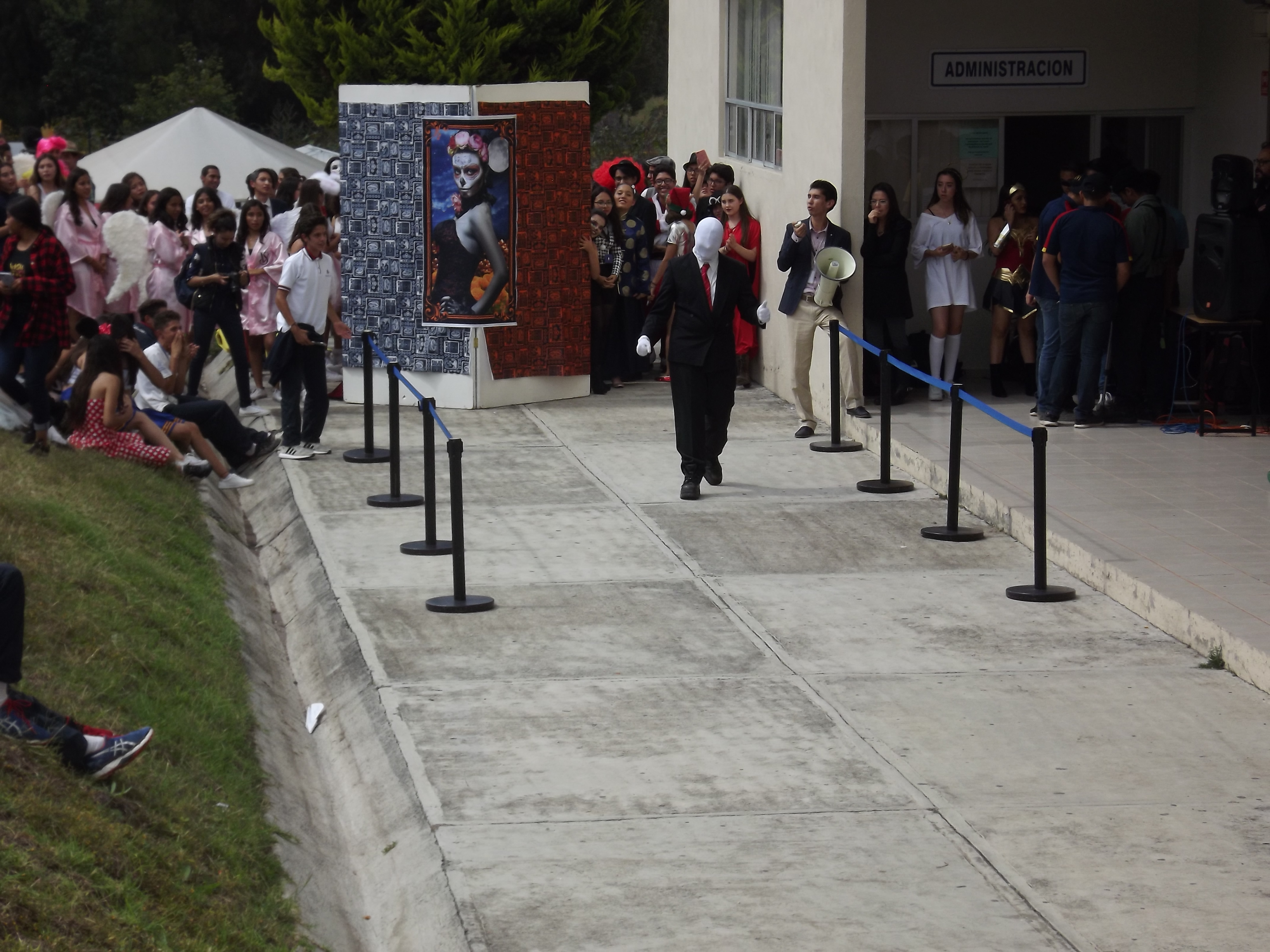 PASARELA DE DISFRACES EN LA ESCUELA PREPARATORIA DE LA SALLE MORELIA