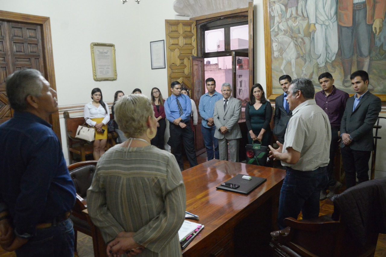 ALUMNOS PRESENTES EN LA SESIÓN DE CABILDO DEL AYUNTAMIENTO DE MORELIA 