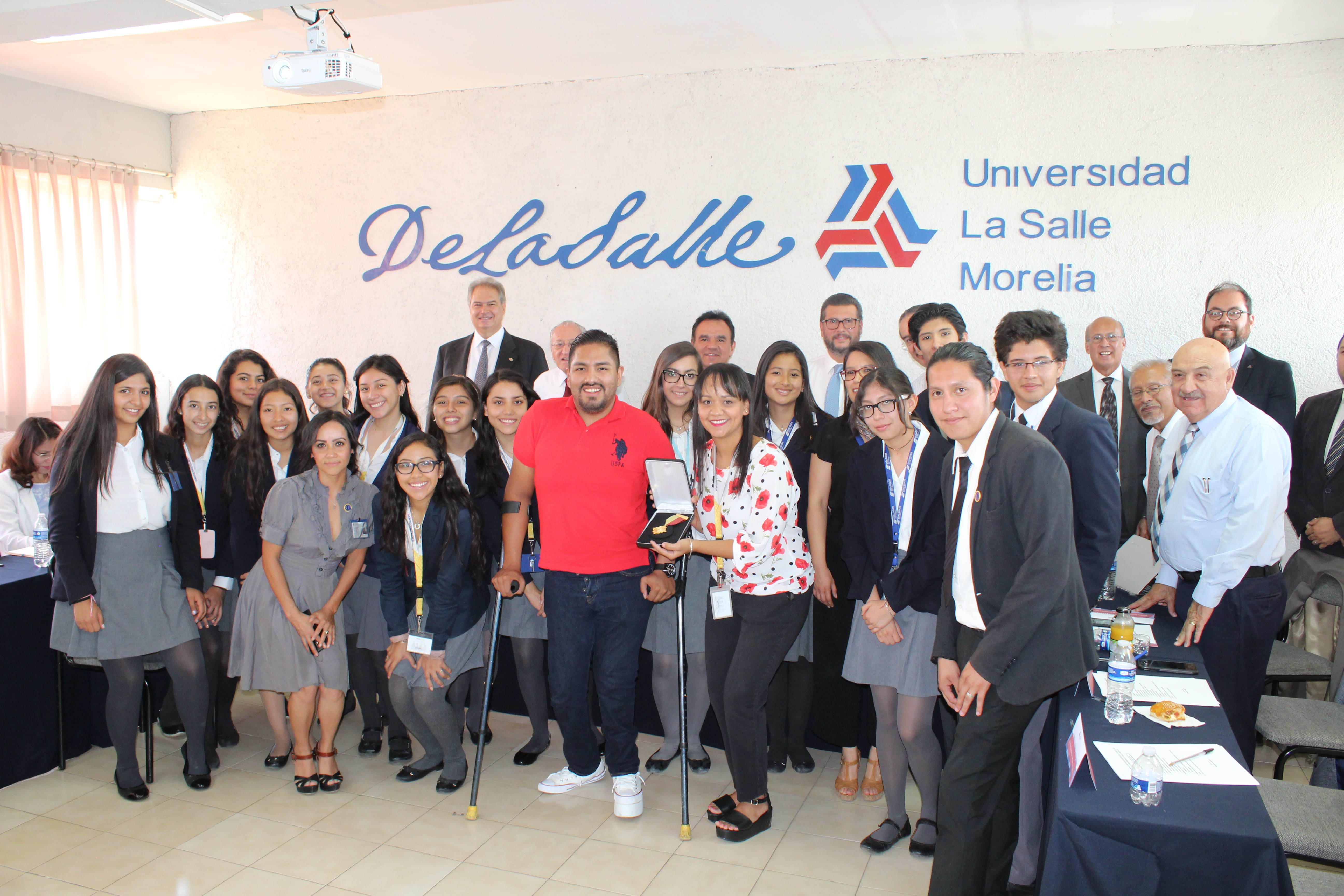 ALUMNOS EXITOSOS SON RECONOCIDOS POR EL CONSEJO DE GOBIERNO DE LA UNIVERSIDAD LA SALLE MORELIA