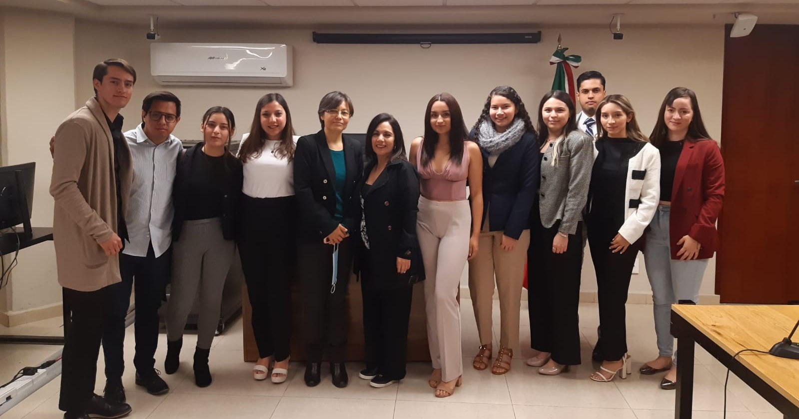 CELEBRACIÓN DE UNA AUDIENCIA ORAL EN MATERIA MERCANTIL, ESCUELA DE DERECHO