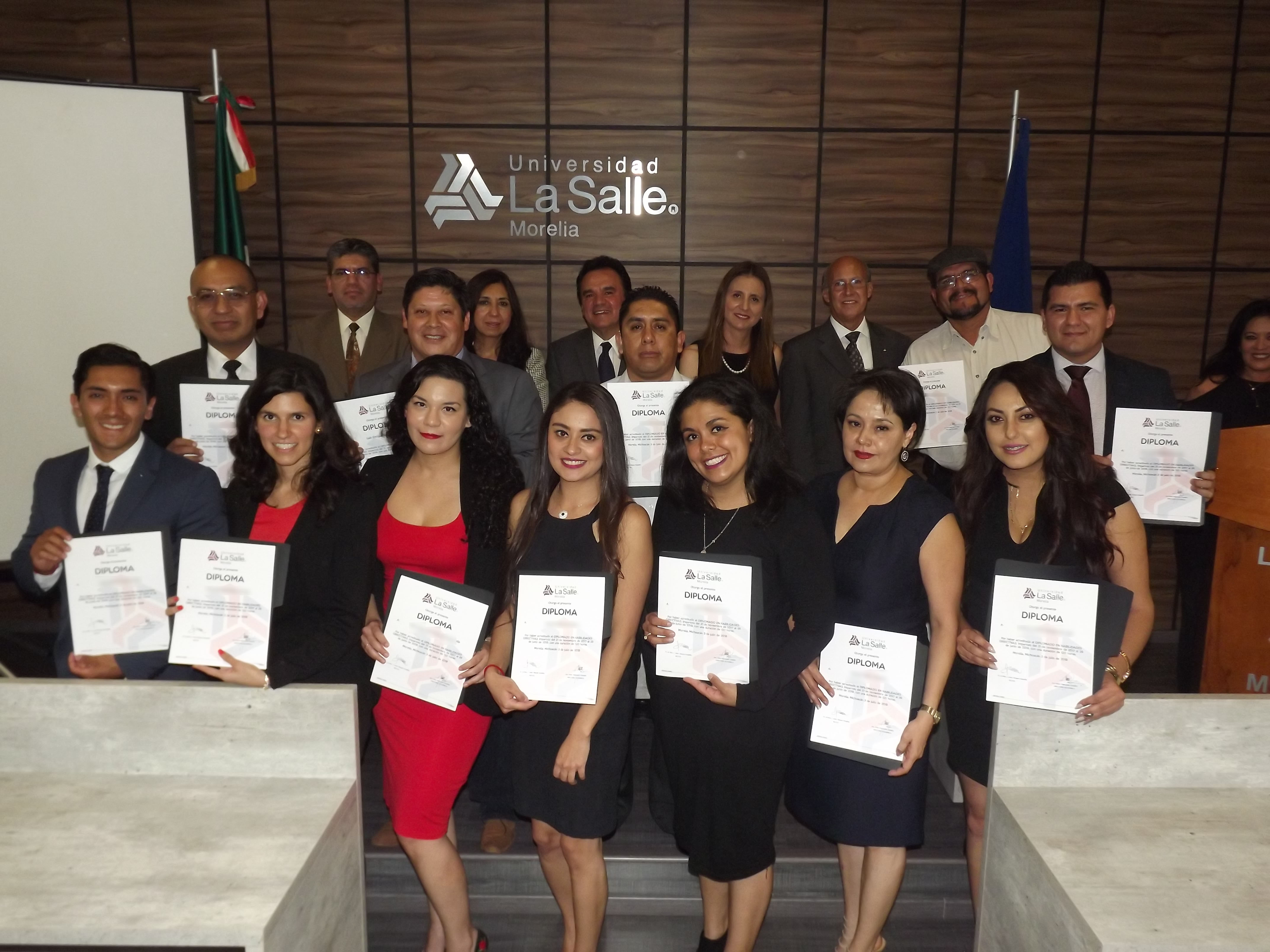 REALIZAN EN LA SALLE CEREMONIA DE ENTREGA DE RECONOCIMIENTOS DEL DIPLOMADO EN HABILIDADES DIRECTIVAS