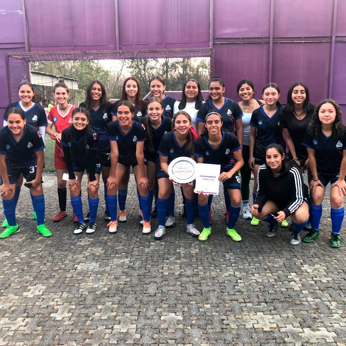 PRIMER LUGAR EN COPA ESTUDIANTL DE FÚTBOL RÁPIDO 