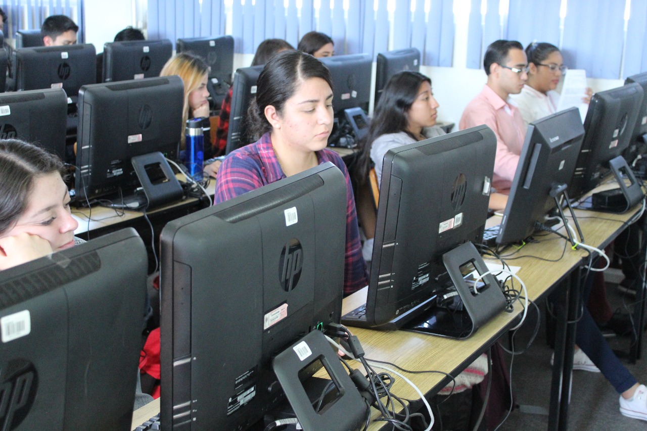 CURSO IMPARTIDO A LOS ALUMNOS DE DERECHO