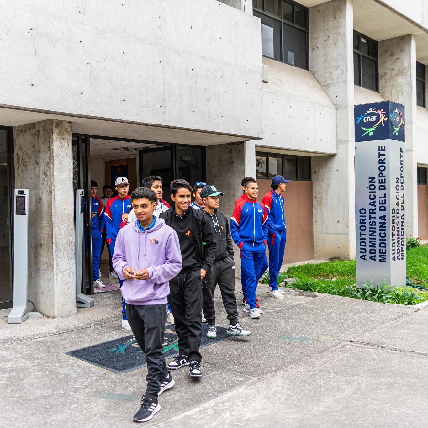 VISITA AL CENTRO NACIONAL DE DESARROLLO Y TALENTOS DEPORTIVOS DE ALTO RENDIMIENTO (CNAR)