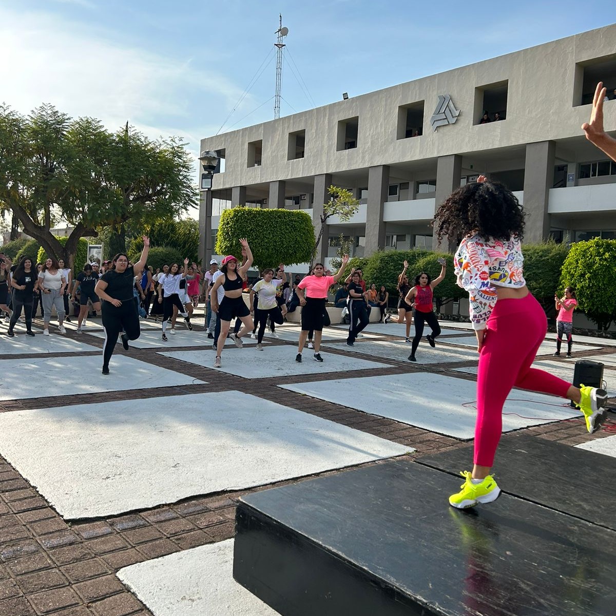 EVENTO DE ZUMBA DE LA LICENCIATURA DE CIENCIAS DE LA EDUCACIÓN 